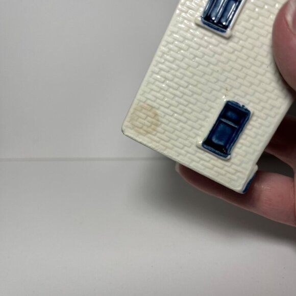 KLM Blue Delftware Miniature House Bottle *empty* - Picture 6 of 11